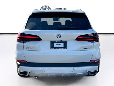 New 2026 BMW X5 sDrive40i w/ Premium Package image 5