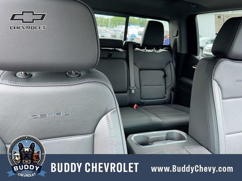 Used 2025 GMC Sierra 1500 Denali w/ Denali Reserve Package AWD/4WD image 34