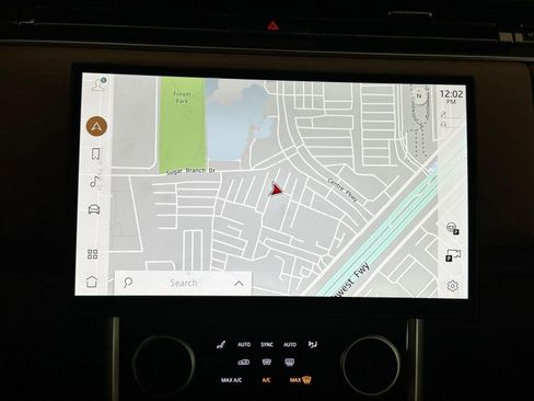 Certified 2023 Land Rover Range Rover SE image 27