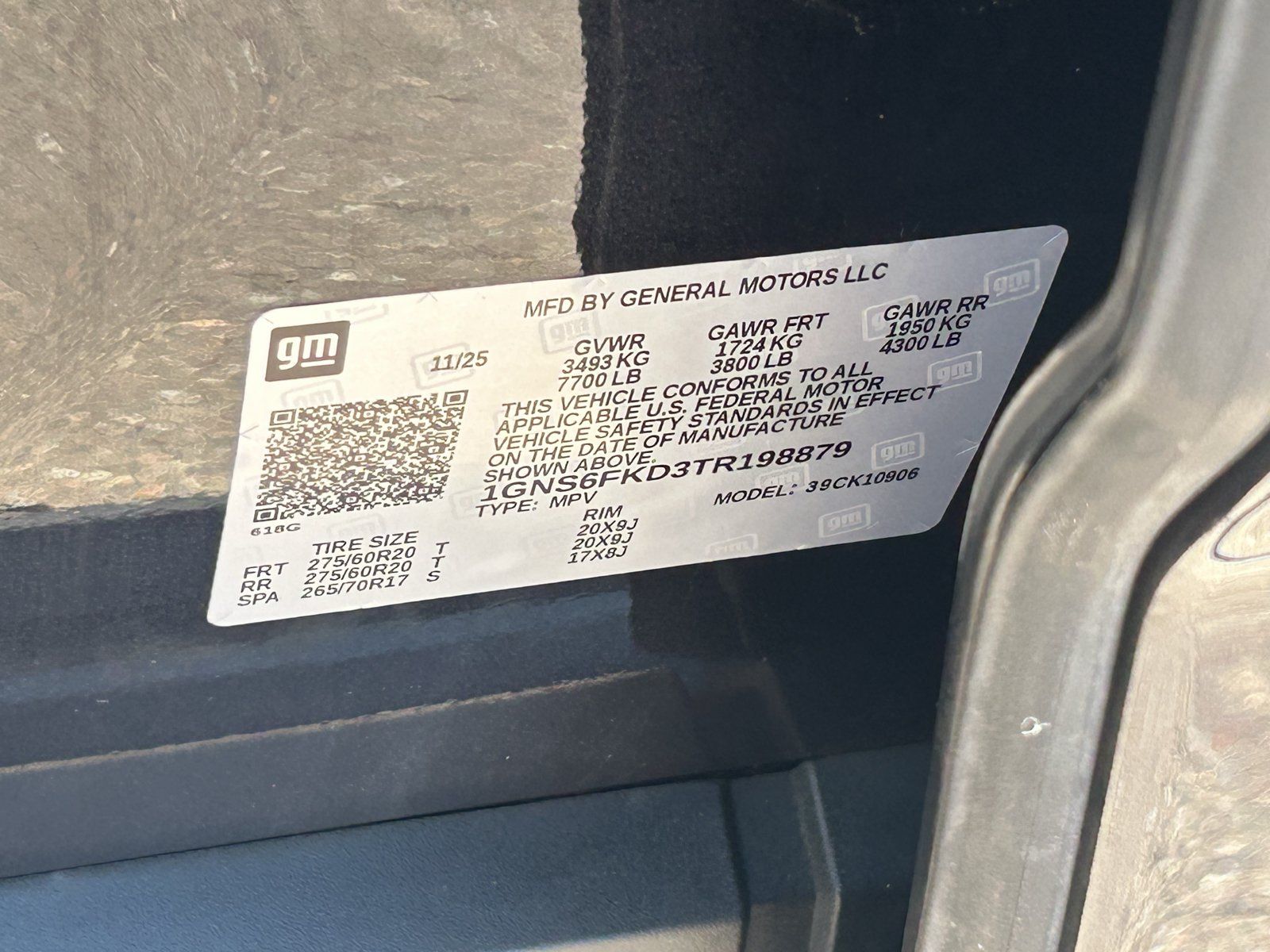 Certified 2026 Chevrolet Suburban Premier AWD/4WD image 34