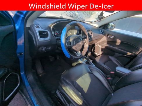 Used 2018 Jeep Compass Latitude w/ Cold Weather Group AWD/4WD image 7