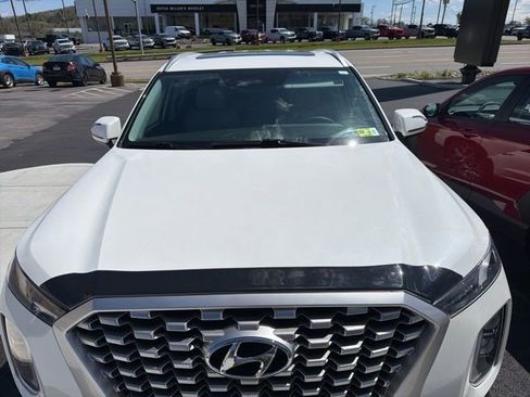 Used 2022 Hyundai Palisade SEL w/ 8P Bench Seat Package image 2