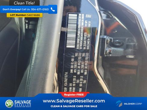 Used 2019 Jeep Renegade Trailhawk w/ Cold Weather Group II AWD/4WD image 17