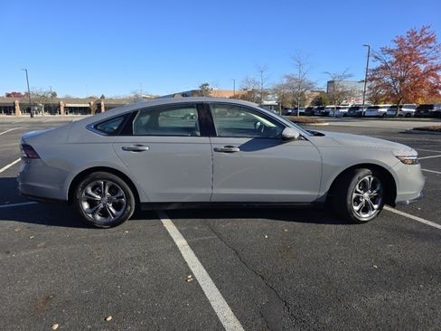 Used 2025 Honda Accord EX-L image 21