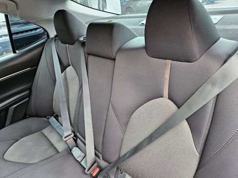 Used 2020 Toyota Camry LE FWD image 14