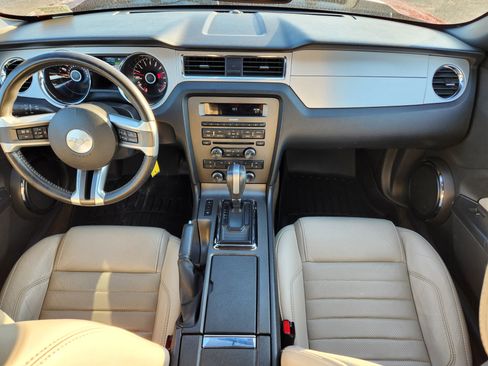 Used 2014 Ford Mustang Premium image 15