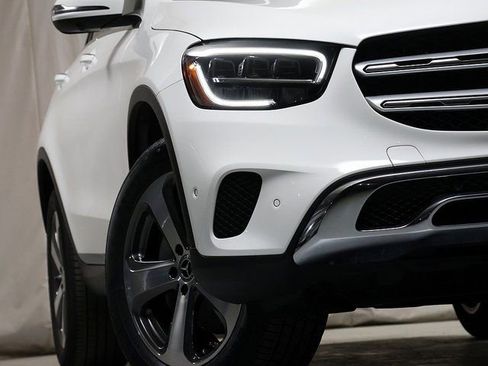 Certified 2022 Mercedes-Benz GLC 300 4MATIC image 4