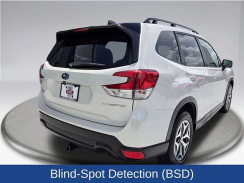 Used 2024 Subaru Forester Premium AWD/4WD image 15
