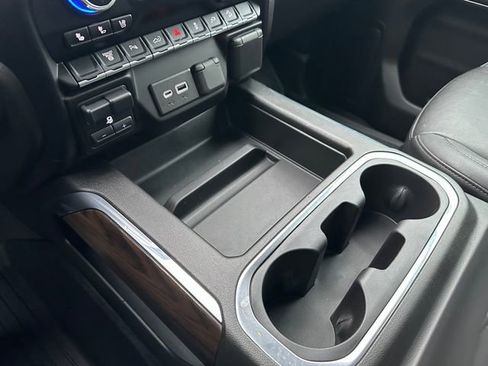 Used 2023 GMC Sierra 3500 SLT image 17