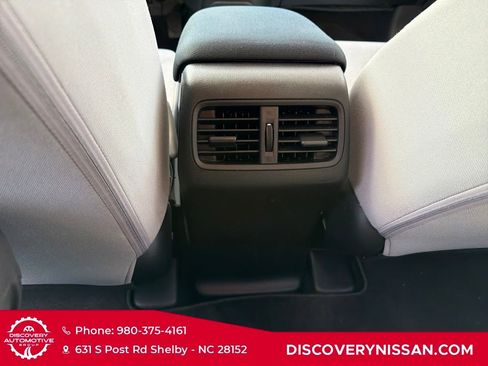 Used 2015 Honda CR-V LX image 31