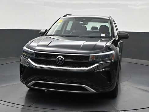 Used 2023 Volkswagen Taos S w/ Driver Assistance Package FWD image 9