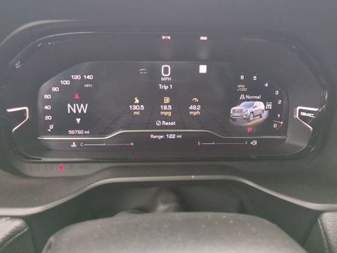 Used 2022 GMC Yukon Denali w/ Denali Premium Package AWD/4WD image 33