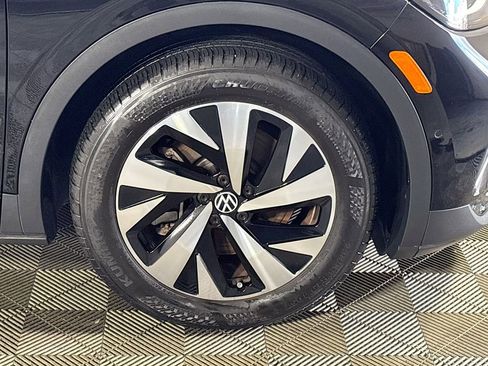 Certified 2023 Volkswagen ID.4 Pro image 24