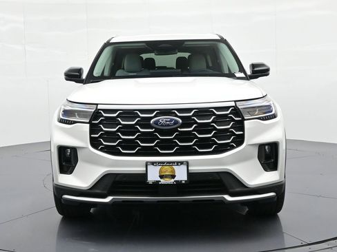 New 2026 Ford Explorer Platinum image 3