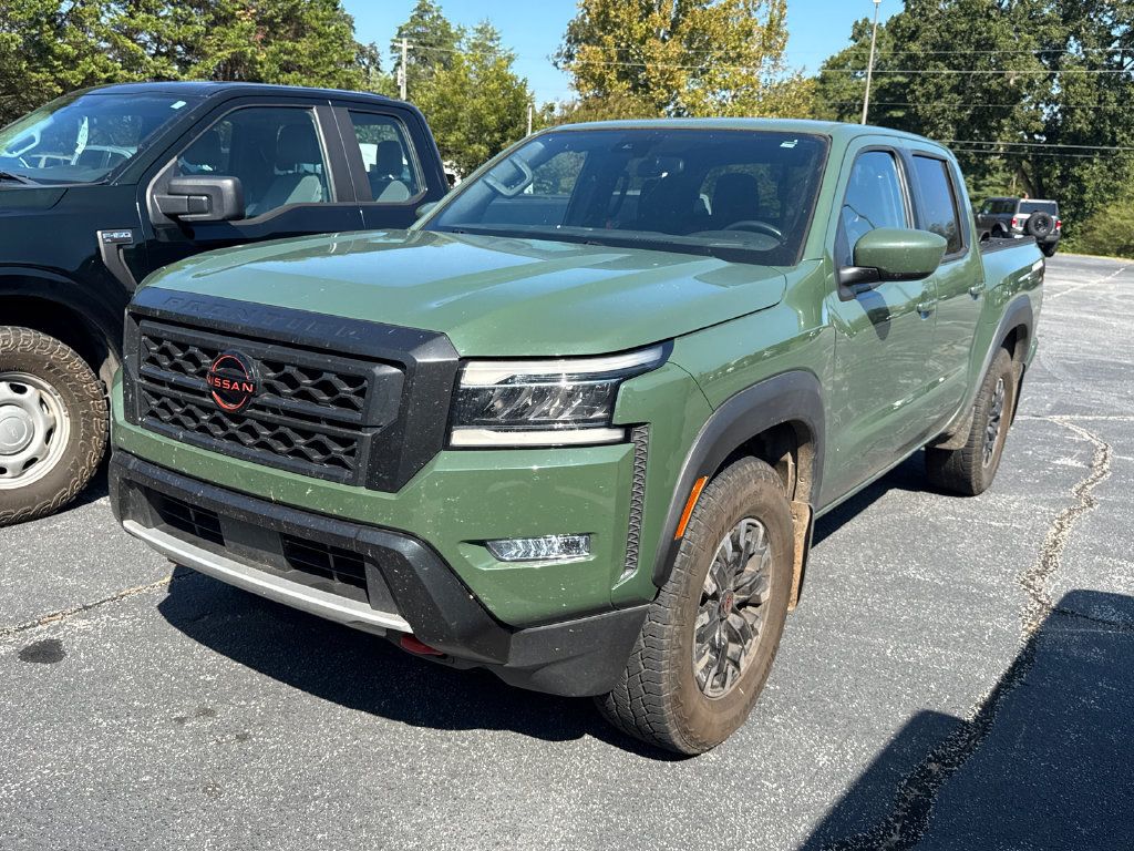 Used 2024 Nissan Frontier Pro-X RWD image 3