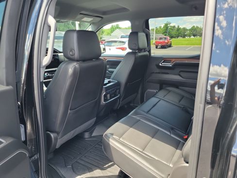 Used 2022 GMC Sierra 1500 Denali AWD/4WD image 13