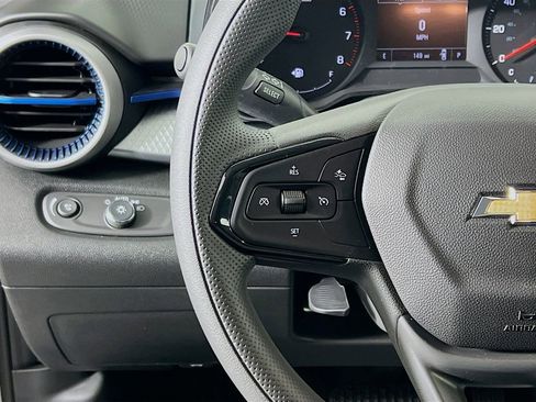 New 2026 Chevrolet Trax LS w/ LS Convenience Package FWD image 10