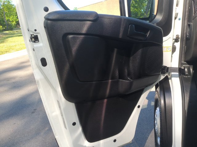 Used 2025 RAM ProMaster 2500 w/ Convenience Group FWD image 30