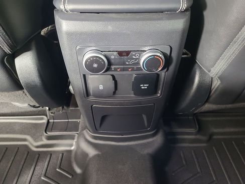 Used 2022 Ford Explorer ST w/ Equipment Group 401A AWD/4WD image 18