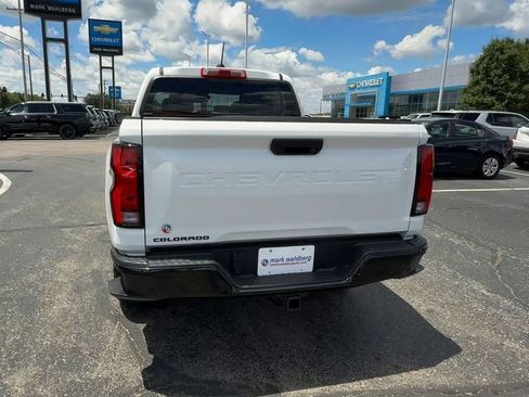 Used 2025 Chevrolet Colorado Z71 AWD/4WD image 7
