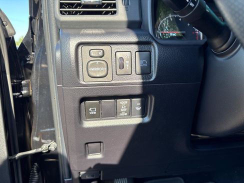 Used 2024 Toyota 4Runner TRD Off-Road Premium w/ 4Runner Black Package (TMS) AWD/4WD image 17