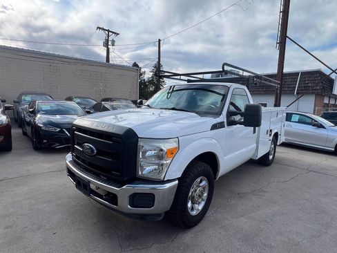 Used 2013 Ford F250 XL w/ XL Value Pkg RWD image 3