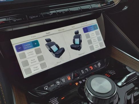 New 2024 Jeep Grand Wagoneer Series III image 15