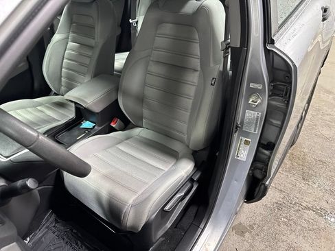 Used 2018 Honda CR-V LX image 16
