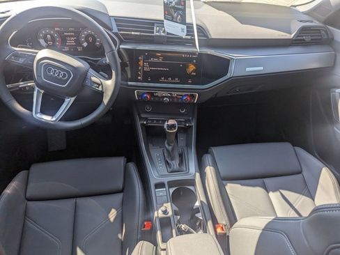 New 2025 Audi Q3 2.0T Premium image 15