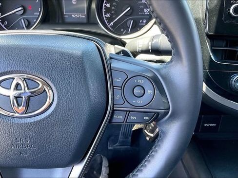 Used 2021 Toyota Camry SE FWD image 19