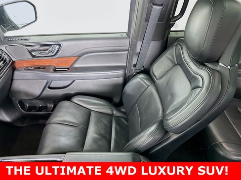 Used 2023 Lincoln Navigator Reserve image 29