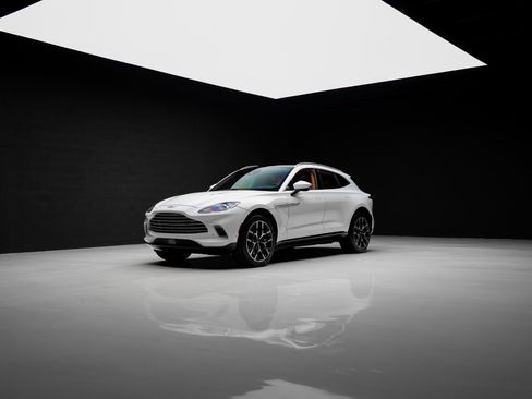 Used 2023 Aston Martin DBX AWD/4WD image 83