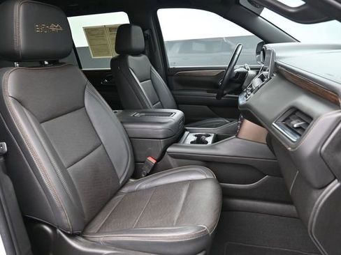 Used 2022 Chevrolet Tahoe High Country AWD/4WD image 40