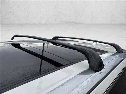 Used 2015 Toyota Highlander Limited Platinum image 12