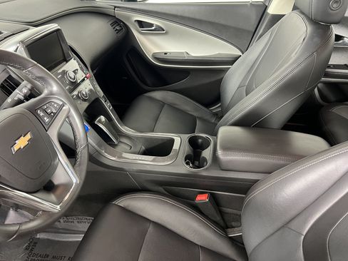 Used 2015 Chevrolet Volt Premium w/ Premium Trim Package FWD image 4
