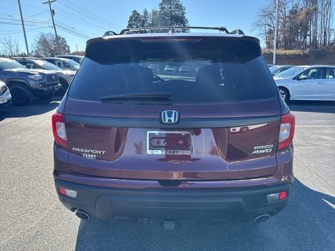 Used 2021 Honda Passport Touring image 2