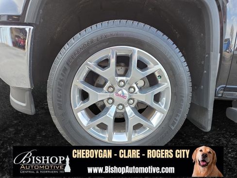 Used 2015 GMC Sierra 1500 SLT w/ SLT Crew Cab Value Package image 32