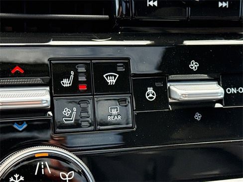 New 2026 Nissan Armada Platinum image 29