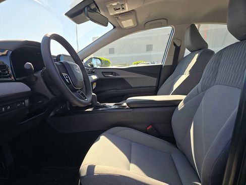 Used 2025 Toyota Camry LE image 22