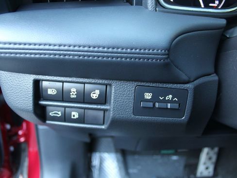 Used 2019 Toyota Avalon Touring w/ Preferred Accessory Package FWD image 32