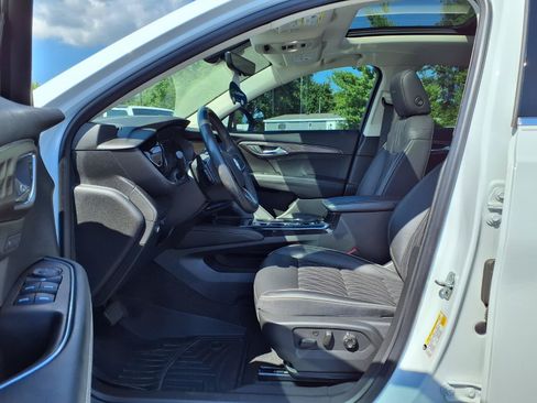 Used 2021 Buick Envision Avenir w/ Technology Package II FWD image 26