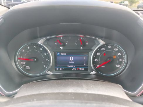 Used 2019 Chevrolet Equinox LT w/ Driver Convenience Package FWD image 27