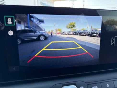 Used 2025 Kia K4 FWD image 19
