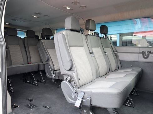 Used 2022 Ford Transit 350 XLT RWD image 12
