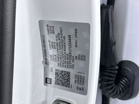 New 2026 GMC Canyon AT4 w/ Nightfall Essentials Package AWD/4WD image 35