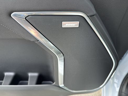 New 2026 GMC Sierra 1500 SLT w/ SLT Convenience Package image 34