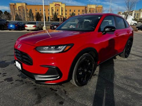 Used 2025 Honda HR-V Sport image 2