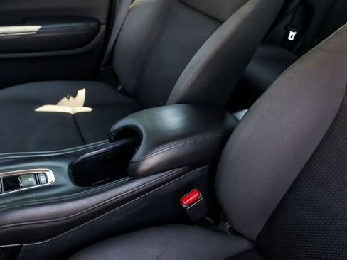 Used 2020 Honda HR-V LX image 40
