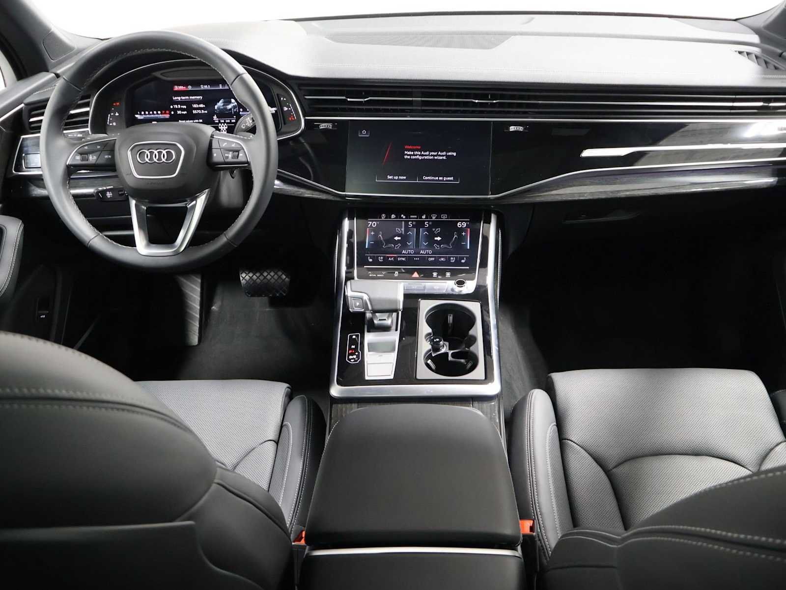 Used 2026 Audi Q7 3.0T Prestige w/ Prestige Package AWD/4WD image 24
