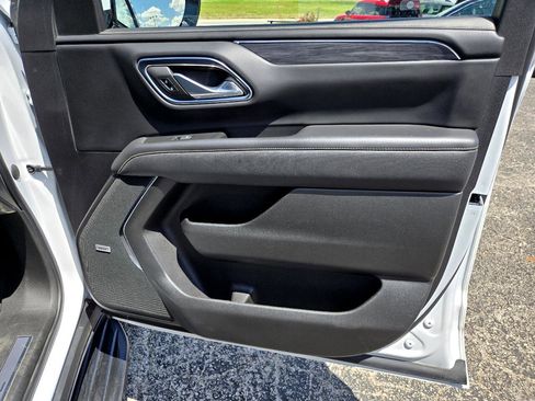 Used 2023 GMC Yukon XL SLT image 19